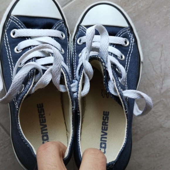 Converse boys shoes size US 10.5/ EUR 27 - Picture 3 of 14